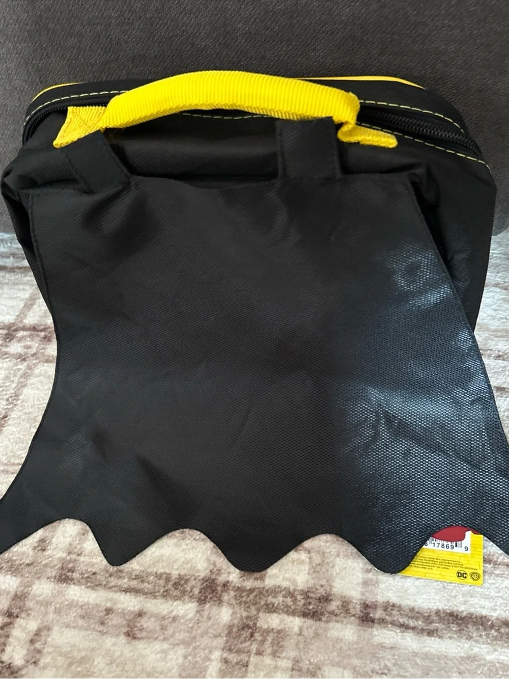 Lego The Batman Movie Lunch Bag with Detachable Cape New